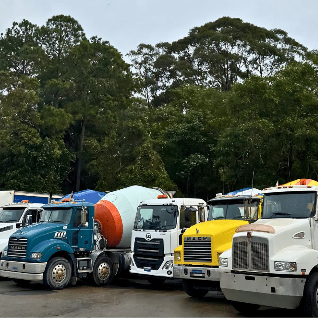 Garbage truck with a compactor system, serviced by East Coast Diesel. Experts in road transport and heavy vehicle servicing across the Sunshine Coast, keeping waste management vehicles running smoothly